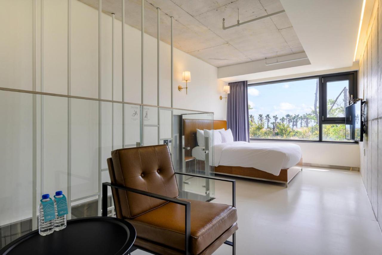 Snob Boutique Stay Seogwipo Eksteriør billede
