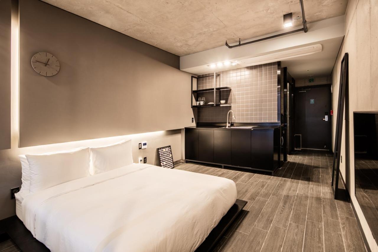 Snob Boutique Stay Seogwipo Eksteriør billede